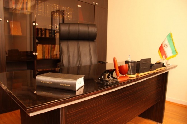 وکیل پایه یک دادگستری